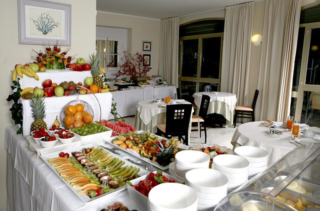Hotel Michelangelo Milano Marittima Eksteriør bilde