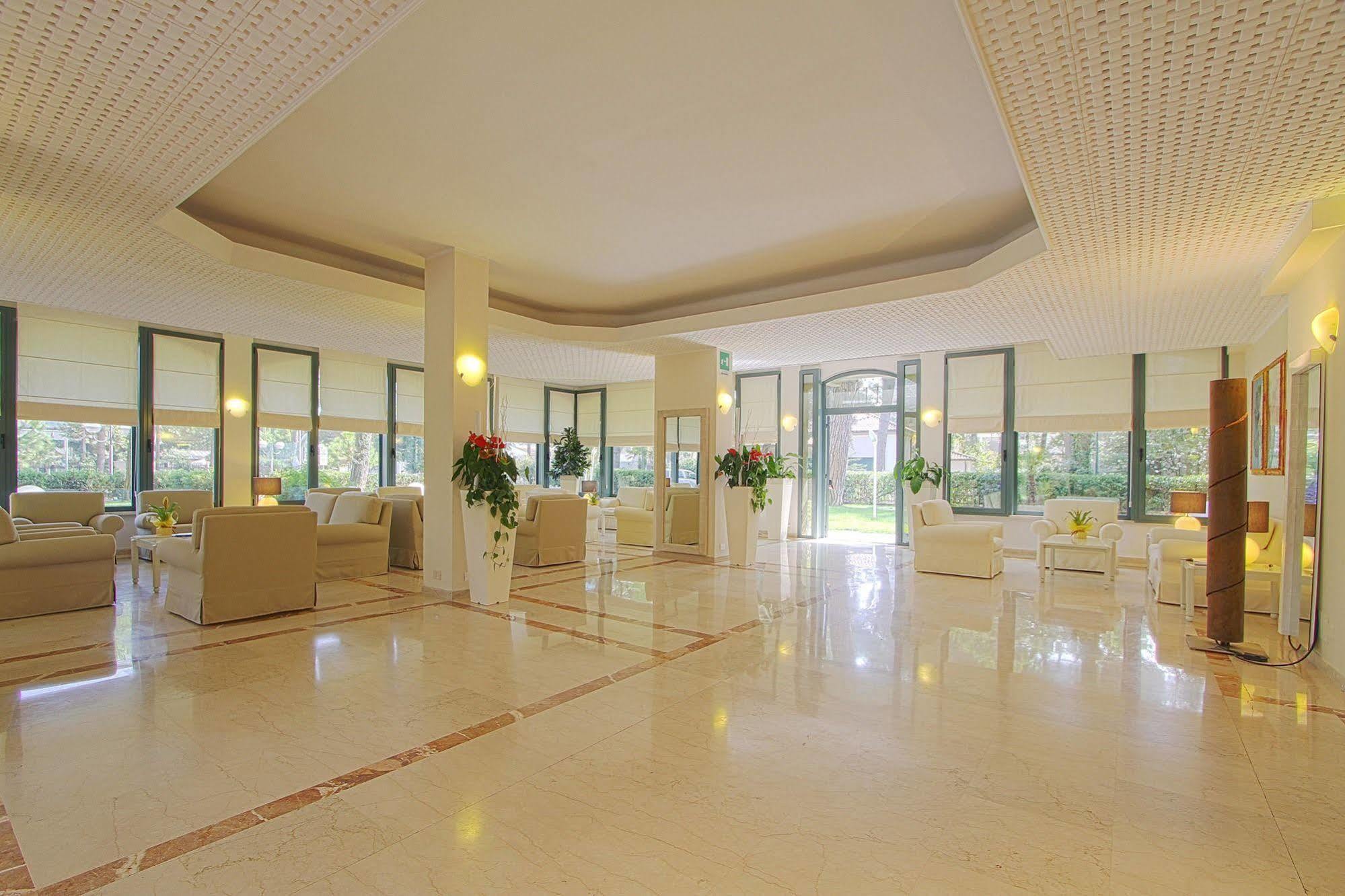 Hotel Michelangelo Milano Marittima Eksteriør bilde