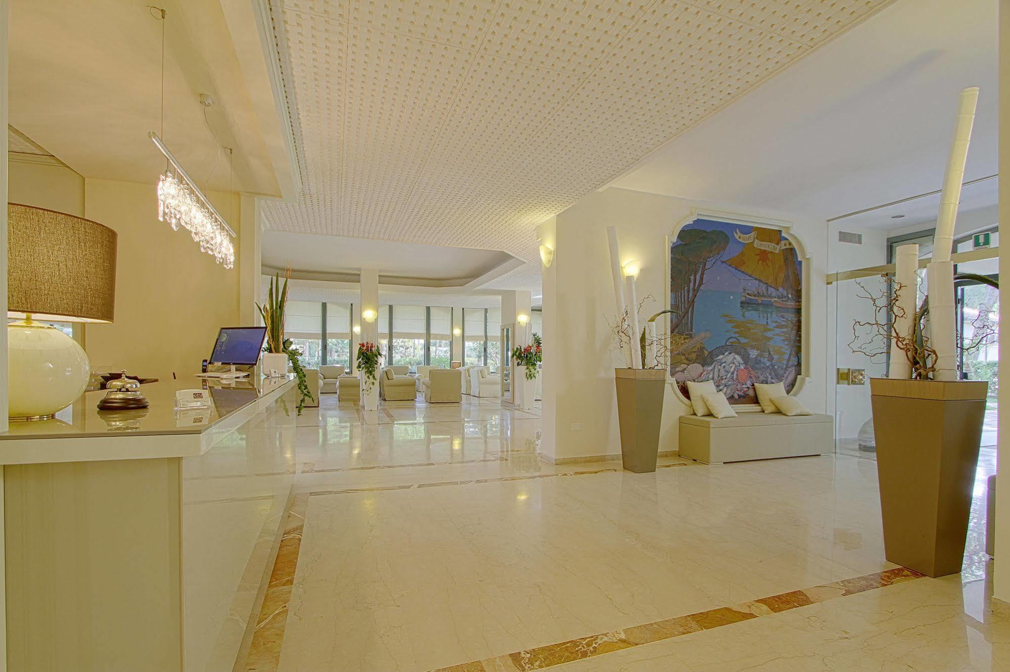 Hotel Michelangelo Milano Marittima Eksteriør bilde